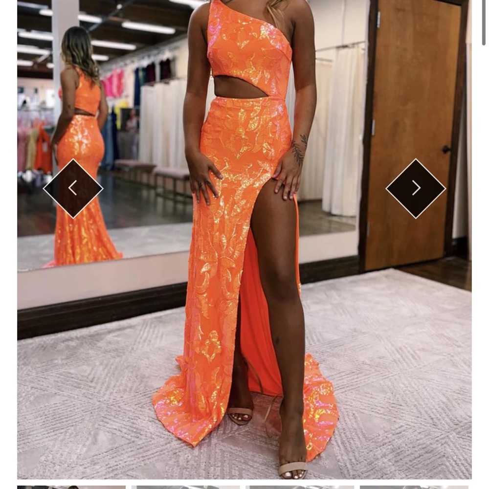 Prom Dress - Picture 4 of 4